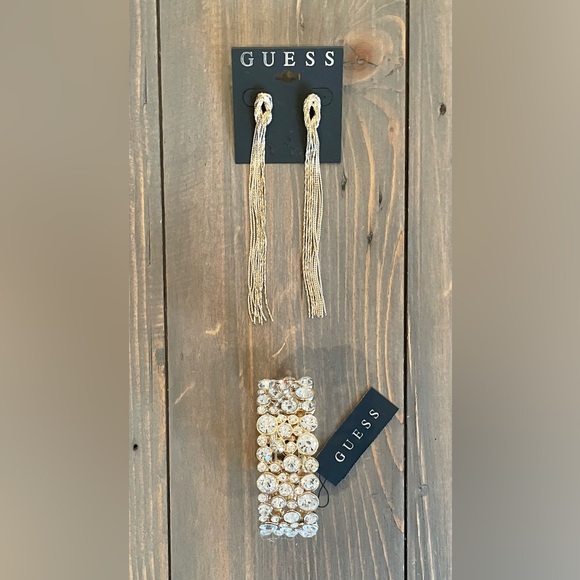NWT! Guess earrings and bracelet! Beautiful! Christmas / New Years jewelry. - Picture 1 of 5